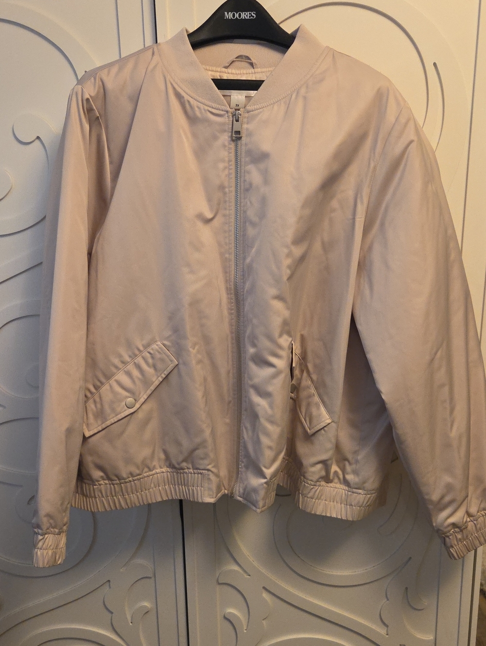 Women's Cream Bomber Puffy Jacket